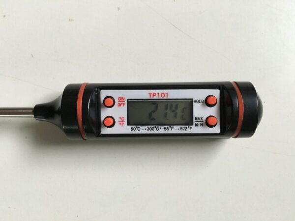 Grill- eller Jordtermometer med hylster - Digital